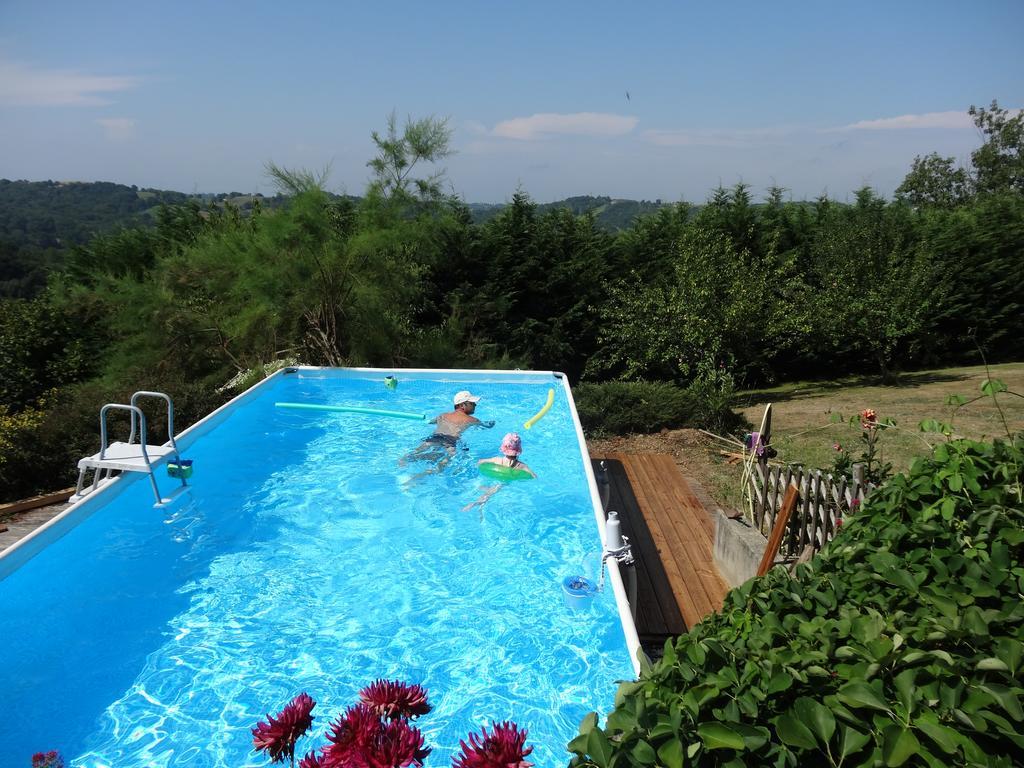 Bed and Breakfast Maison Artigouha Loubieng Exterior foto